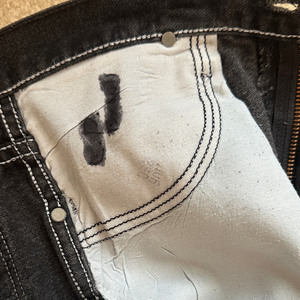 Wrangler Men's Dark Black Jeans - Picture 5 of 5